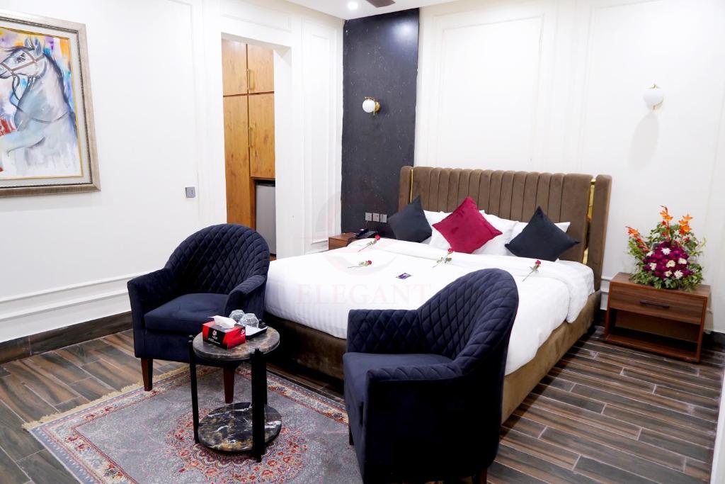 Junior Suite - Image 1
